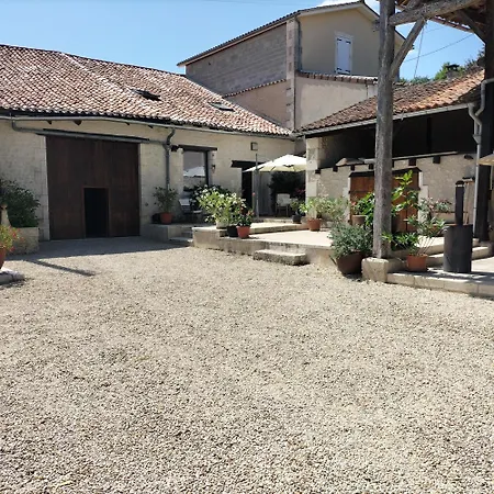 Petit Menot شقة Salles-Lavalette